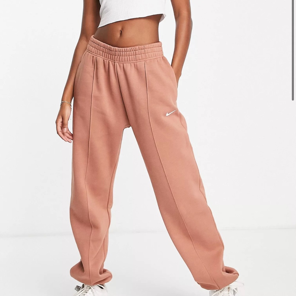 nike sweats